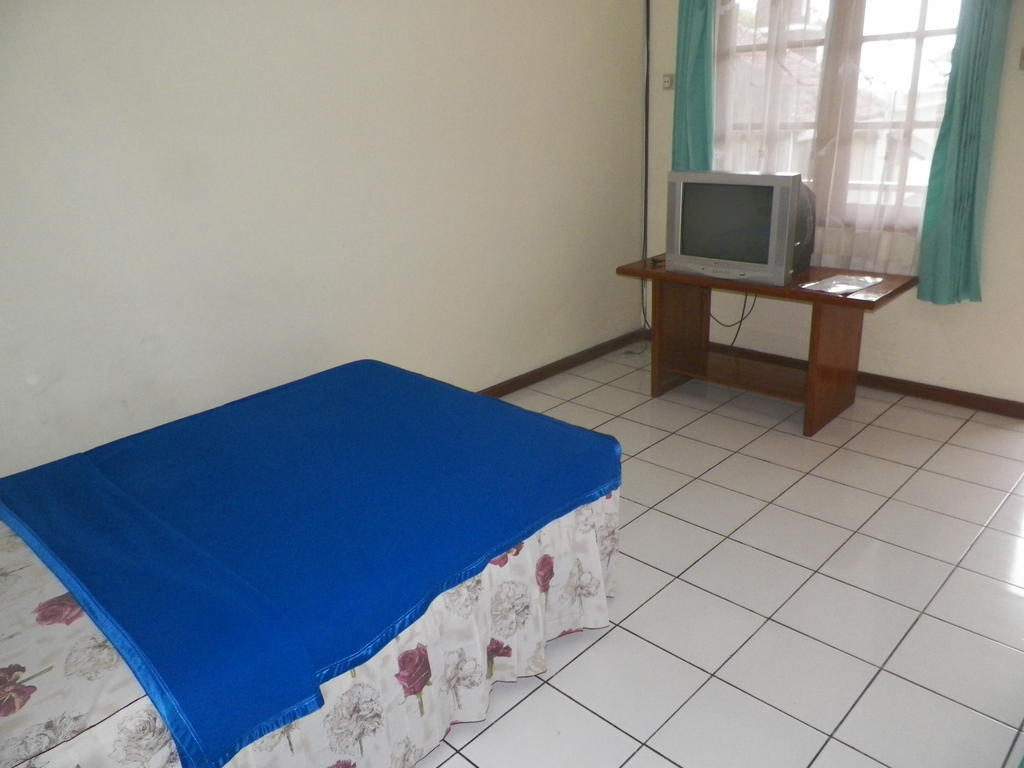Hotel Puspa Sari Redpartner Ciater Quarto foto
